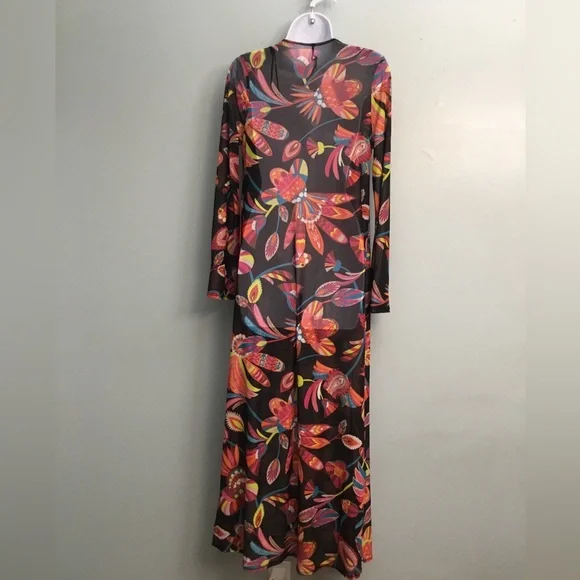 Trina Turk Vibrant Floral coverups - Picture 7 of 12